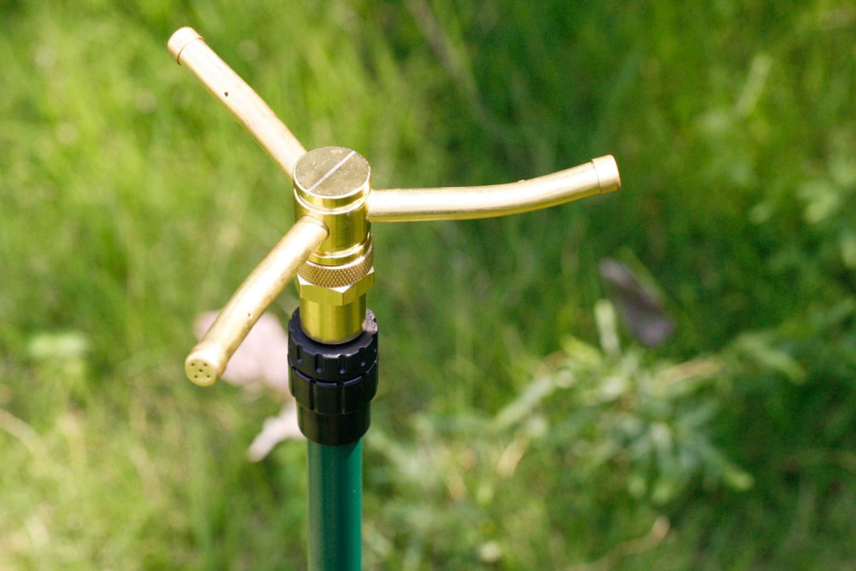 GeRain Hot Sale Watering Nozzle Sprinkler Rotating Brass 3-Arm High-Rise Telescoping Sprayer for Garden